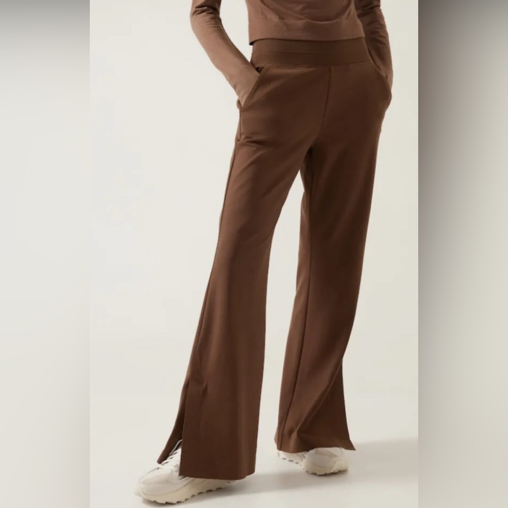 NWT Athleta Venice Pants in Mahogany Brown